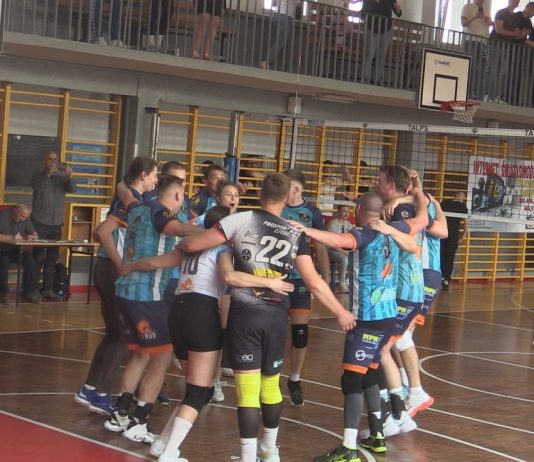 FINAŁ TARNOBRZESKIEJ AMATORSKIEJ LIGI PIŁKI SIATKOWEJ – DRUŻYNA MORGAN-SIARKOPOLANIE NOWYM MISTRZEM