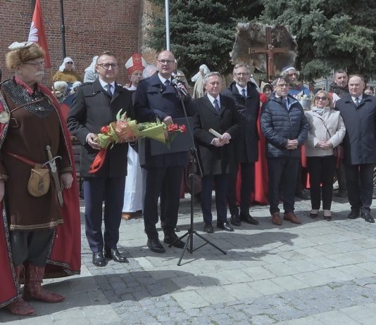 WIELKIE WIDOWISKO W SANDOMIERZU – SEZON TURYSTYCZNY ROZPOCZĘTY