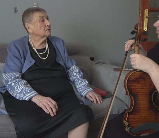 PIĘKNA UROCZYSTOŚĆ W GORZYCACH – PANI STEFANIA ŚWIĘTOWAŁA 100. URODZINY