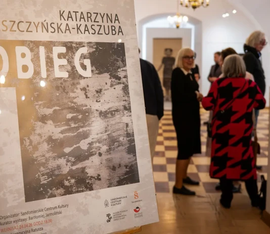 Wernisaż wystawy „Obieg” Katarzyny Leszczyńskiej-Kaszuby w Sandomierzu – 24.04.2026 Obieg w Sandomierzu (3)