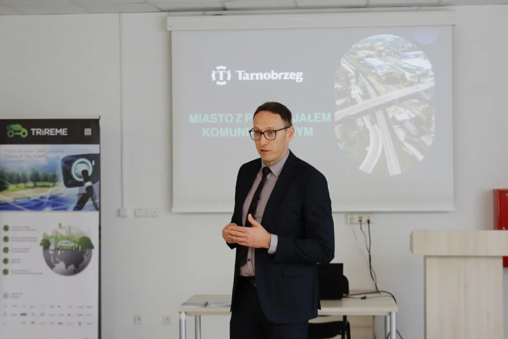 Posiedzenie Komisji Rozwoju Regionalnego Sejmiku Województwa Podkarpackiego w Parku Technologicznym 5 POSIEDZENIE KOMISJI ROZWOJU REGIONALNEGO - 1