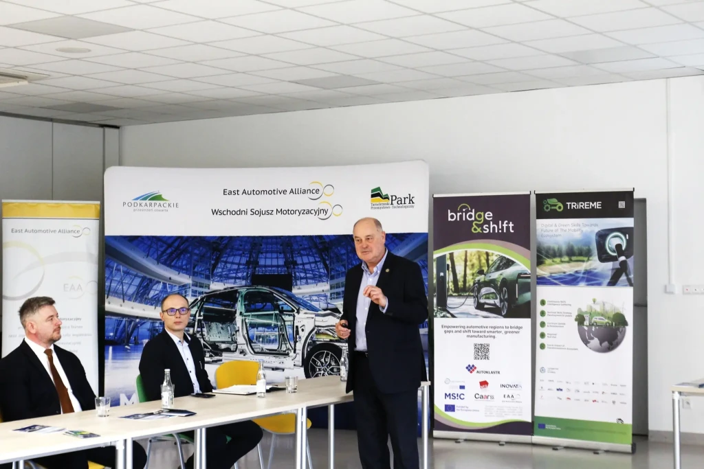 Posiedzenie Komisji Rozwoju Regionalnego Sejmiku Województwa Podkarpackiego w Parku Technologicznym 2 POSIEDZENIE KOMISJI ROZWOJU REGIONALNEGO - 3