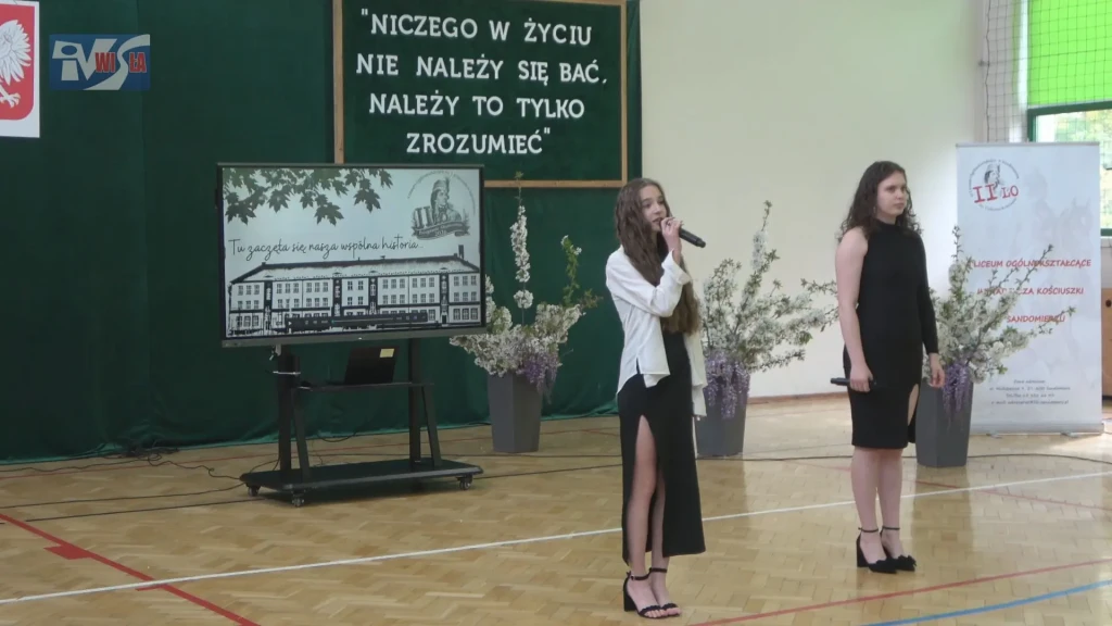 W SANDOMIERZU POŻEGNANO MATURZYSTÓW (4)