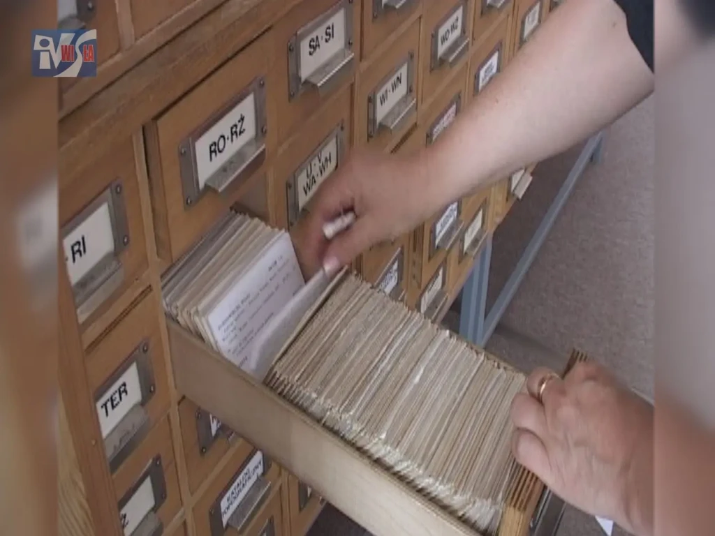 60 lat Miejskiej Biblioteki Publicznej w Tarnobrzegu - prod. 2006 9 60 lat MBP - 2006 rok (10)