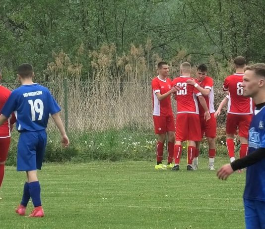 LIDER WYGRAŁ DERBY TARNOBRZEGA – OKS WIELOWIEŚ POKONAŁ OKS MOKRZYSZÓW