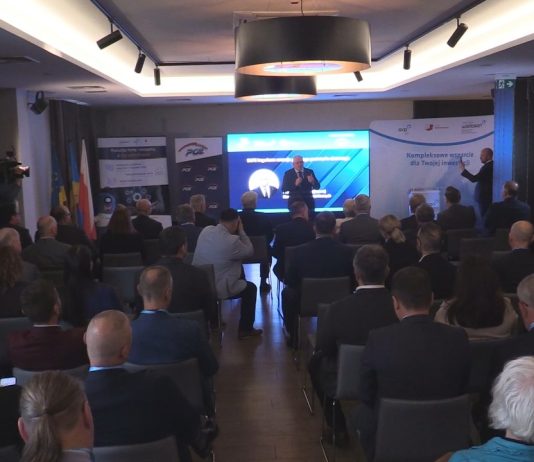 BEZPIECZEŃSTWO, PRZEMYSŁ I ENERGETYKA – W TARNOBRZEGU DYSKUTOWALI O KIERUNKACH ROZWOJU