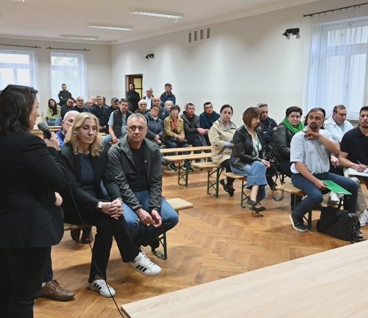 EMOCJE NA SPOTKANIU W STALACH – CZY W SĄSIEDZTWIE STACJI UZDATNIANIA WODY POWSTANIE ASFALTOWNIA?