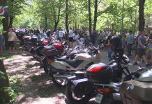 NOWA DĘBA OPANOWANA PRZEZ MOTOCYKLISTÓW – MOTO PIKNIK Z WIELOMA ATRAKCJAMI