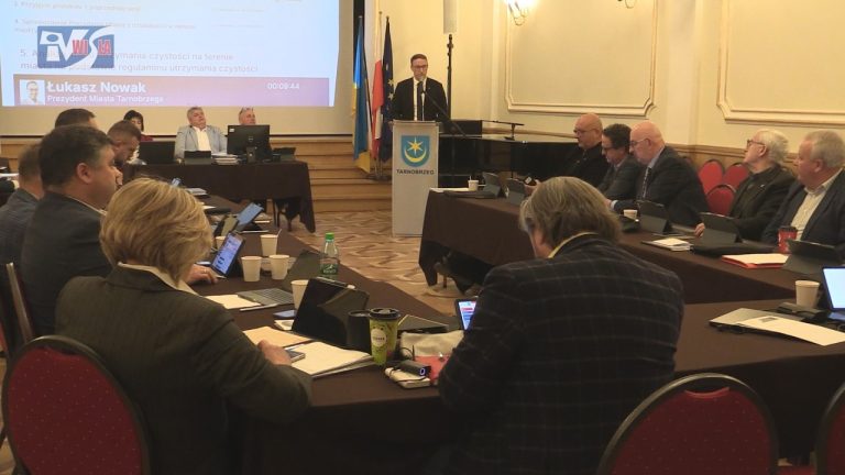 ZMIANY W TARNOBRZESKIEJ OŚWIACIE – POWSTANĄ ZESPOŁY PRZEDSZKOLNE I ZESPOŁY SZKOLNO-PRZEDSZKOLNE