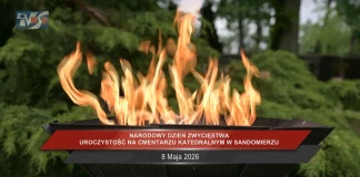 NARODOWY DZIEŃ ZWYCIĘSTWA – UROCZYSTOŚĆ NA CMENTARZU KATEDRALNYM W SANDOMIERZU Narodowy Dzień Zwycięstwa