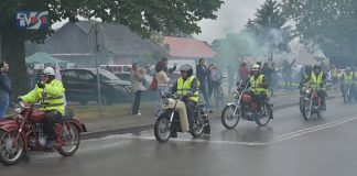 NIEZWYKŁA AKCJA CHARYTATYWNA MOTOCYKLISTÓW Z GRĘBOWA – POJECHALI NAD MORZE DLA CHORYCH DZIECI