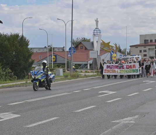 PRZESZLI ULICAMI TARNOBRZEGA – MARSZ DLA ŻYCIA I RODZINY