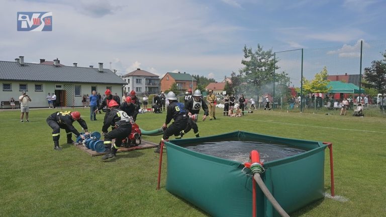 STRAŻACY SPRAWDZILI SWOJĄ FORMĘ – GMINNE ZAWODY SPORTOWO-POŻARNICZE W SOKOLNIKACH