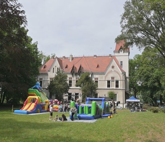 RADOSNY DZIEŃ DZIECKA – PIKNIK W OGRODACH PAŁACU MYŚLIWSKIEGO W MOKRZYSZOWIE