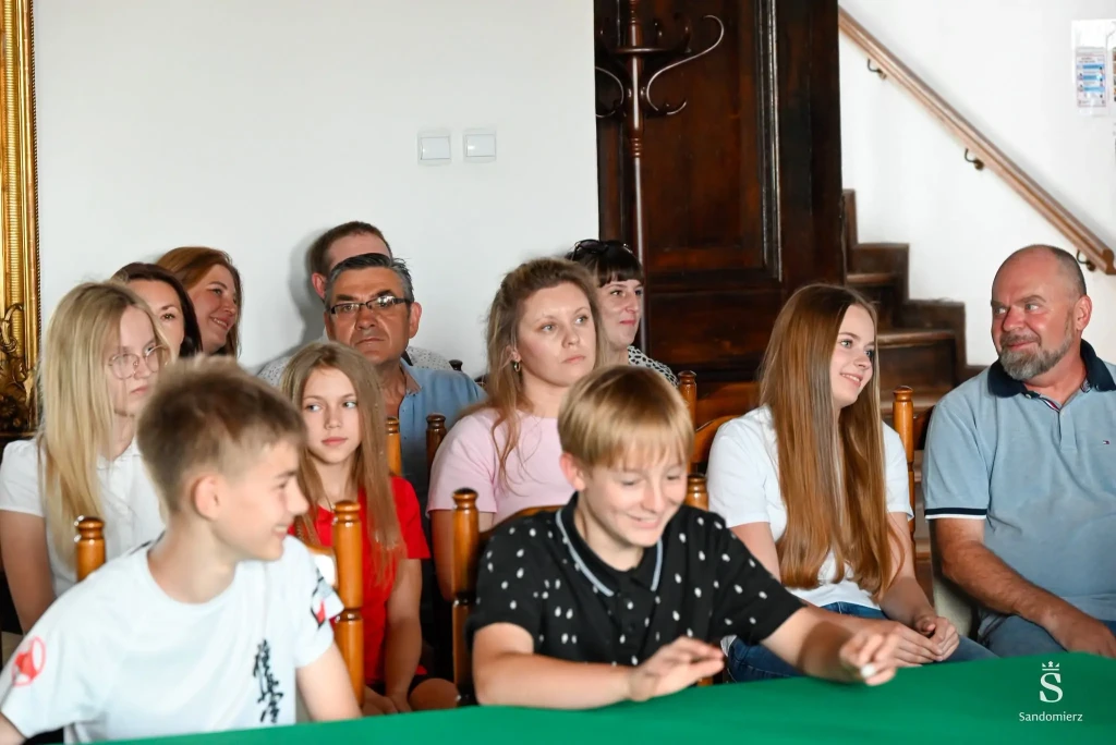 Uroczysta gala wręczenia nagród dla najlepszych uczniów szkół podstawowych za wybitne osiągnięcia w nauce i sporcie 8 Najlepsi - 09